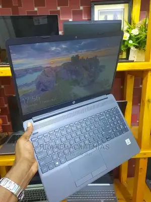 New Laptop HP 250 G8 8GB Intel Core I5 HDD 1T