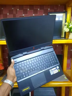 Laptop HP Omen 15-Dh002nr 16GB Intel Core I7 HDD 1T