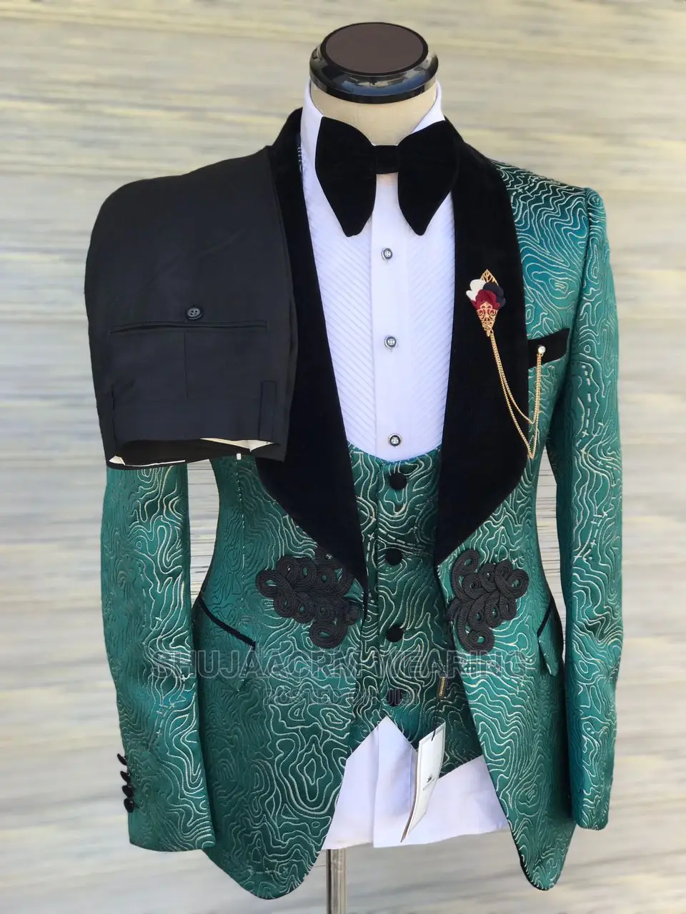 Taxedo Mens Suits