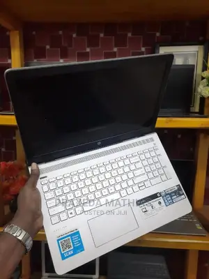 Laptop HP Pavilion 15 12GB AMD A10 HDD 1T
