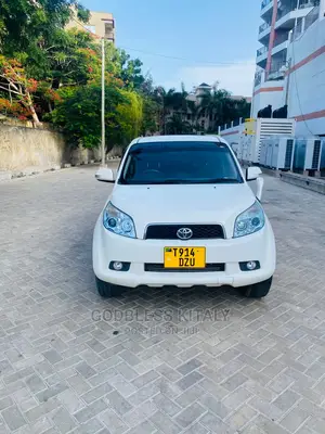 Toyota Rush 2007 White