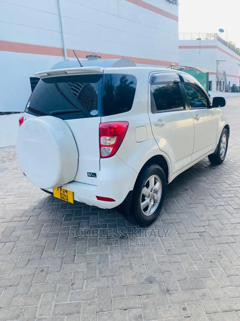 Toyota Rush 2007 White