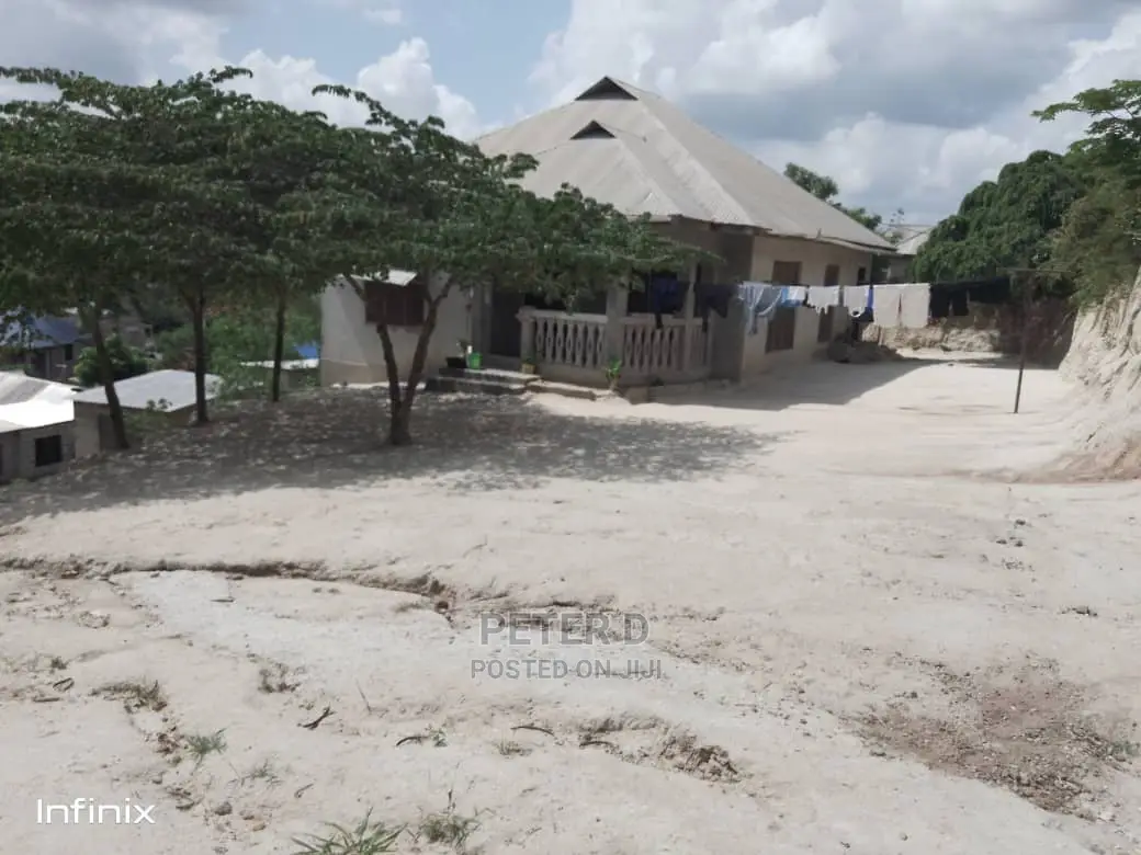 3bdrm House in Mbezi for Sale