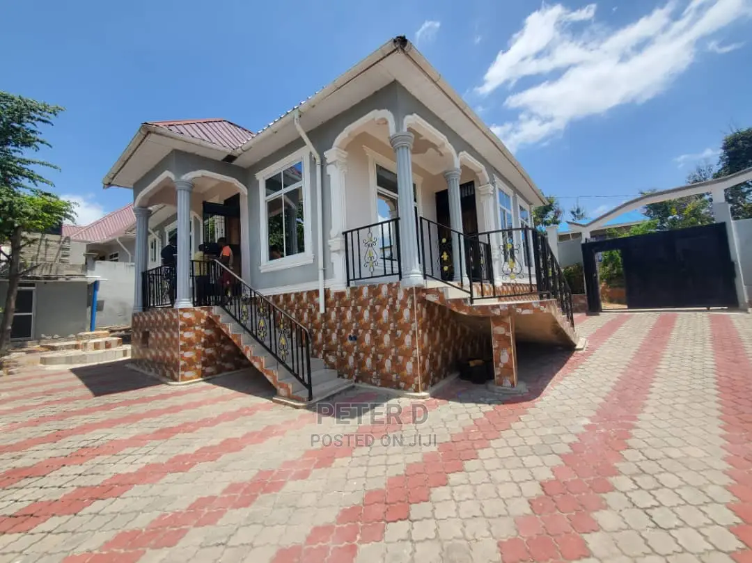 3bdrm House in Tabata for Sale