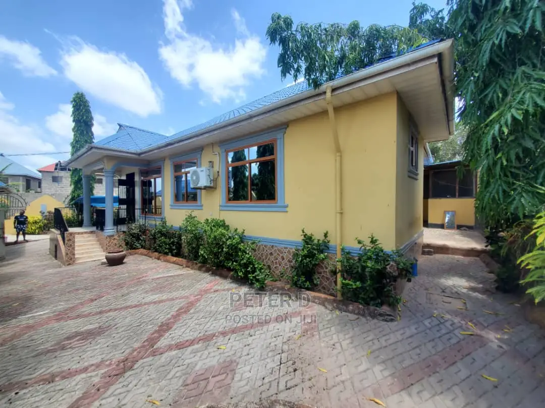 3bdrm House in Mbezi for Sale