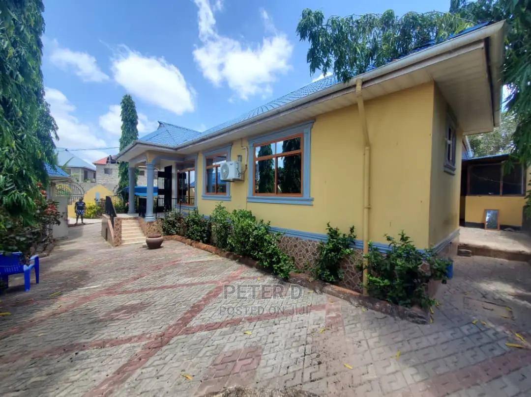 3bdrm House in Mbezi for Sale