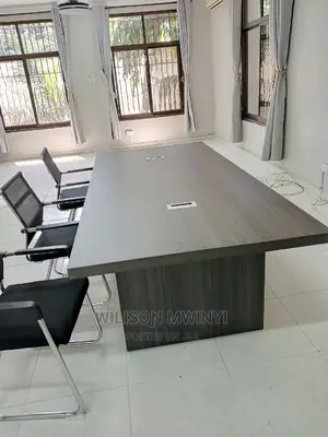 Conference Table(Meza Ya Mikutano)