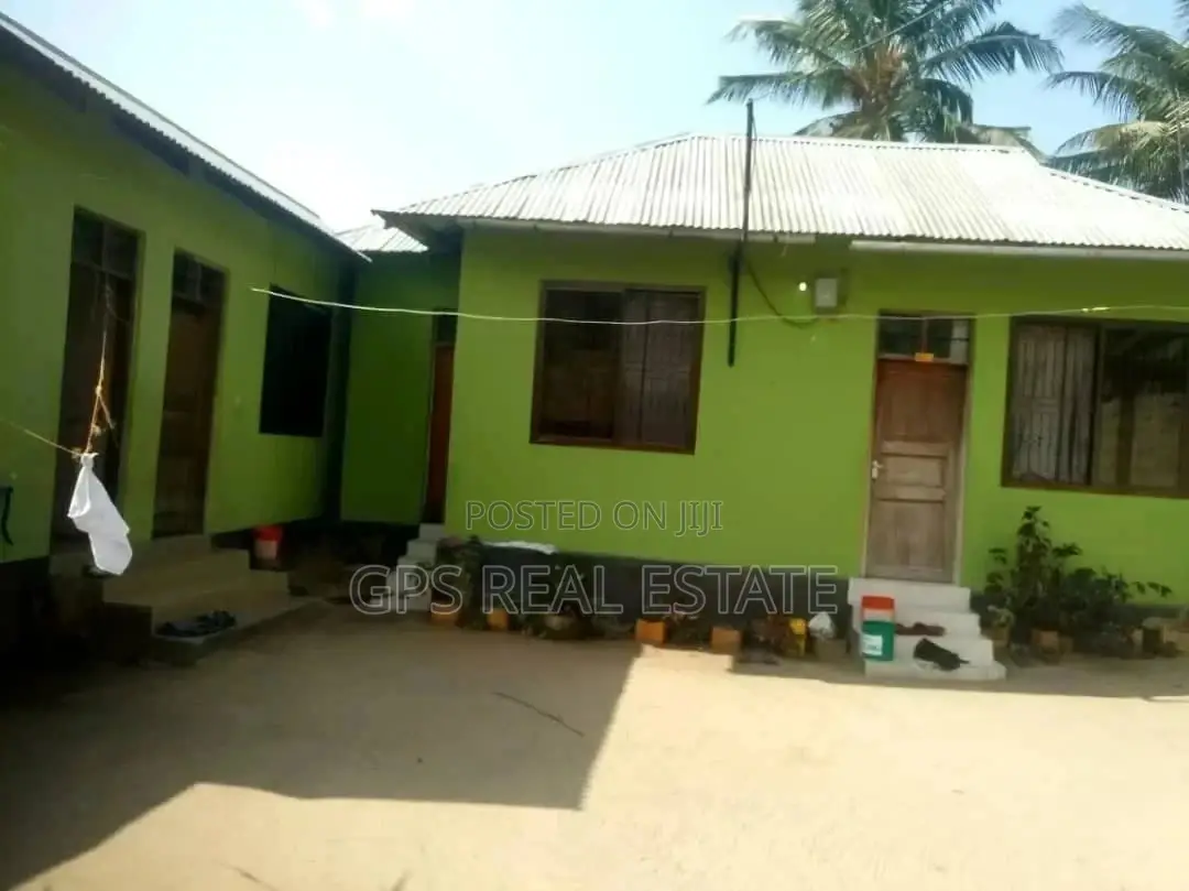 House For Sale At Goba Kwaawaz