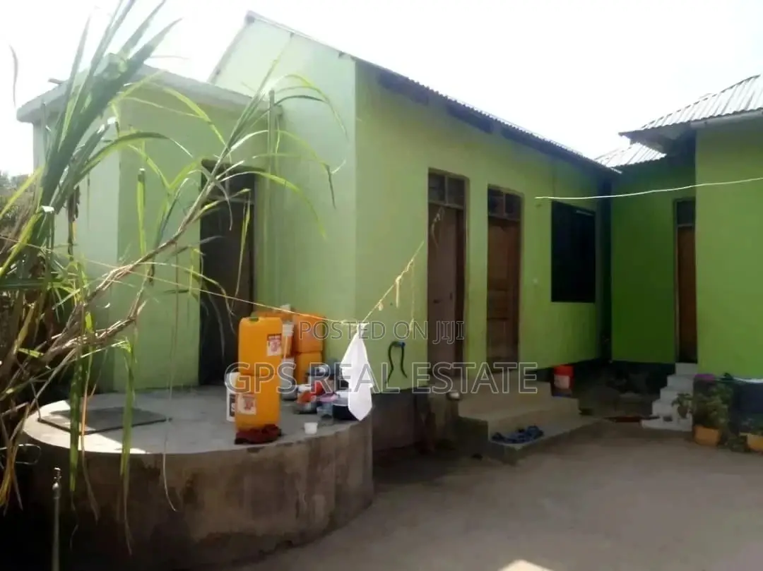 House For Sale At Goba Kwaawaz