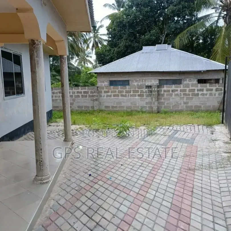 3bdrm House in Giba Njia Nne, Kinondoni for Sale