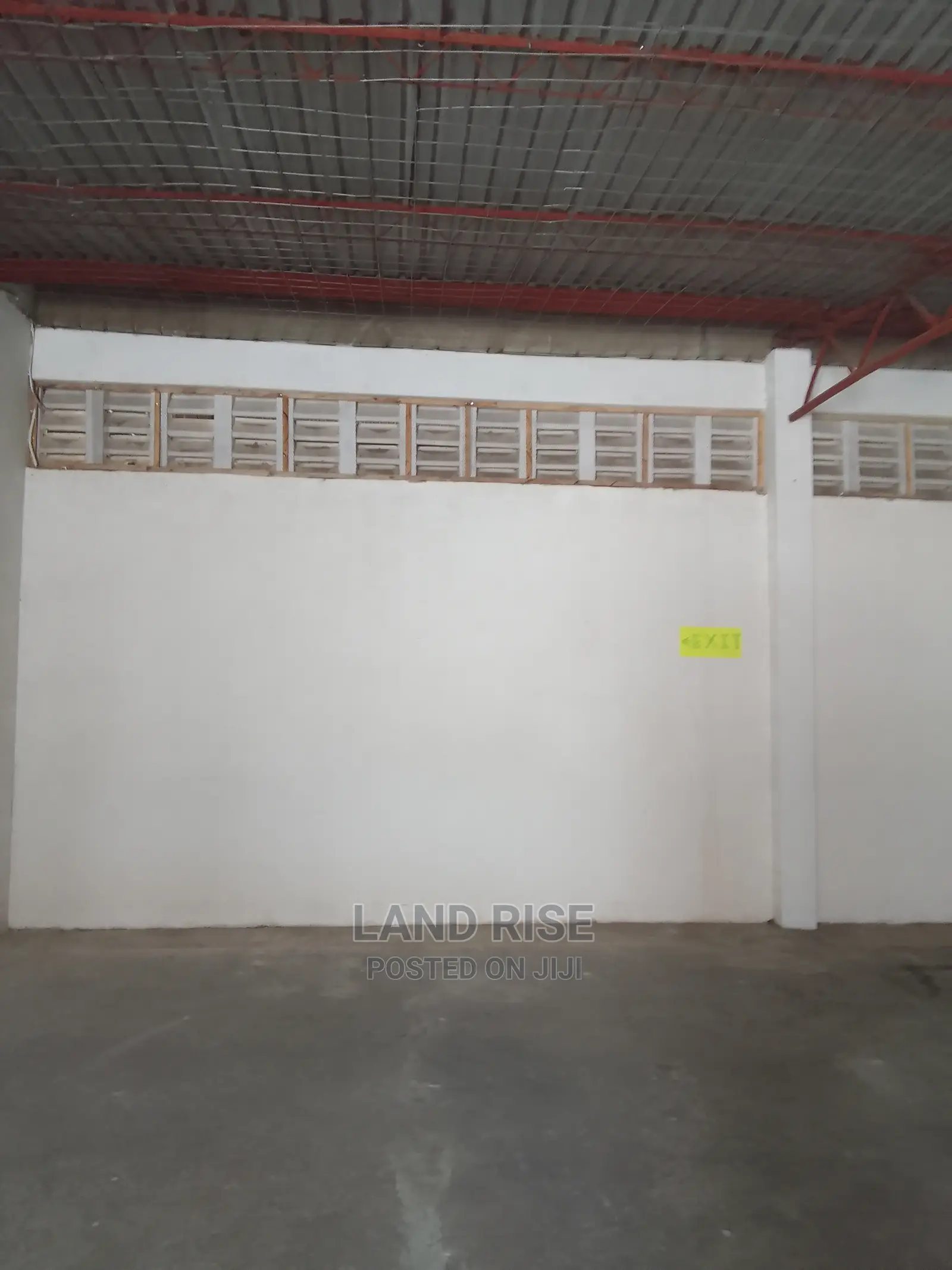 Warehouse 150 Sqm Mandela Rd