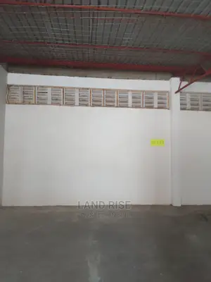Warehouse 150 Sqm Mandela Rd