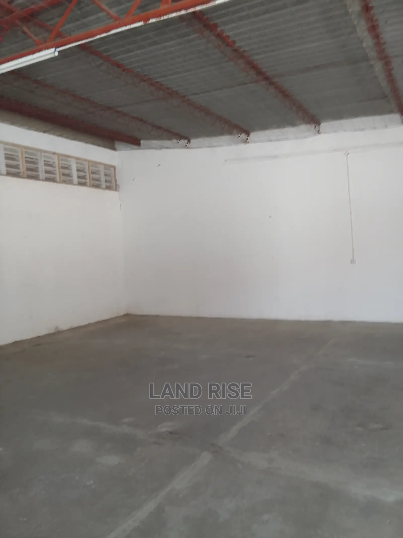 Warehouse 150 Sqm Mandela Rd
