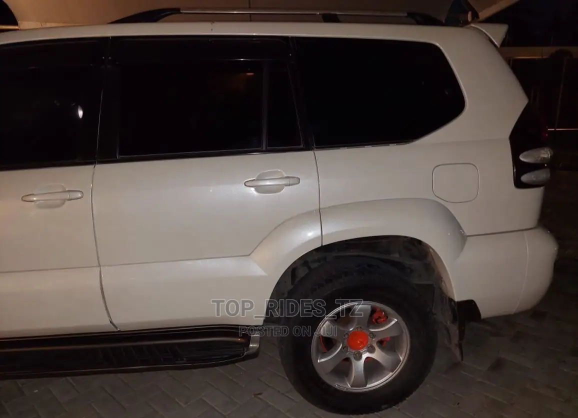Toyota Land Cruiser Prado 2.7 5dr 2002 White