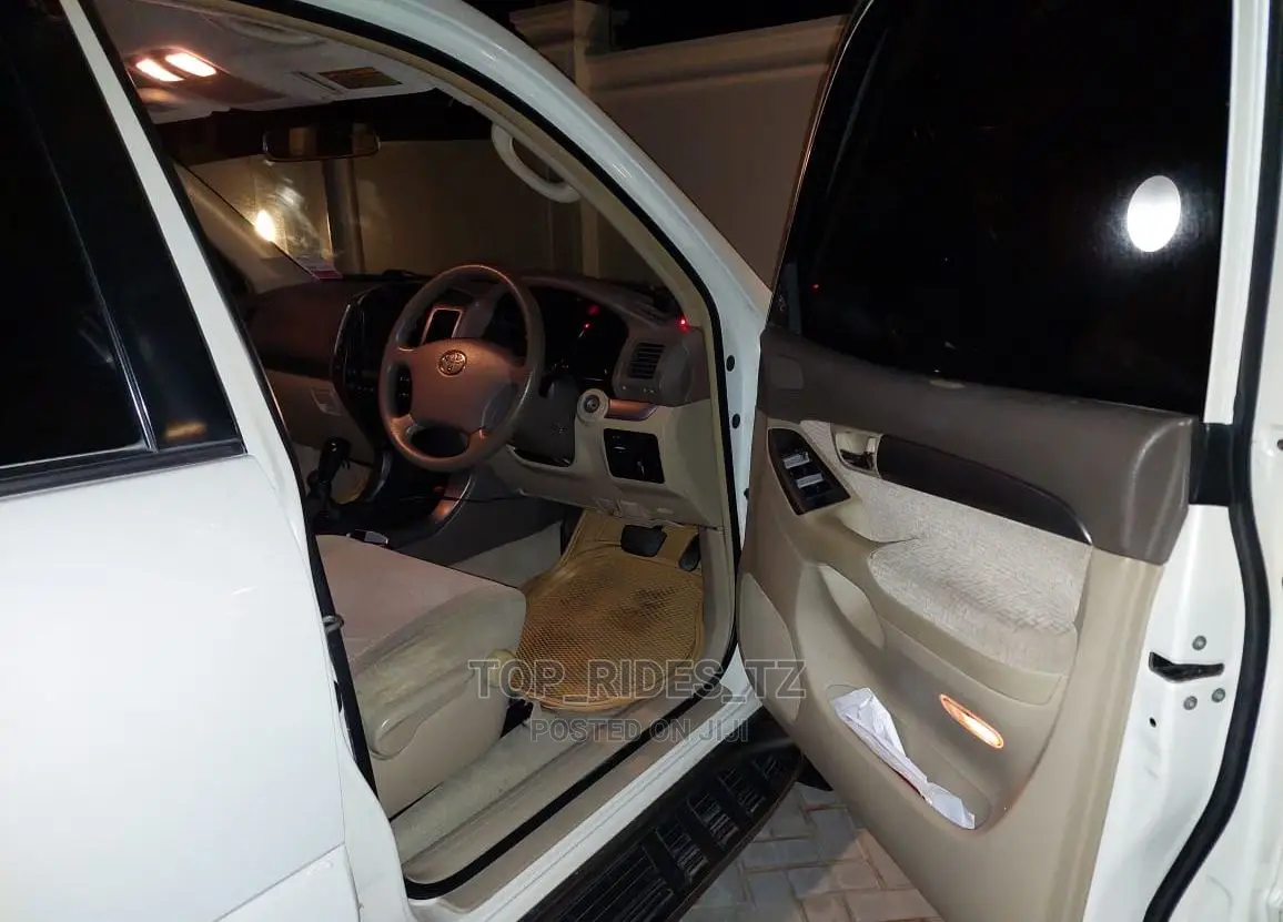 Toyota Land Cruiser Prado 2.7 5dr 2002 White