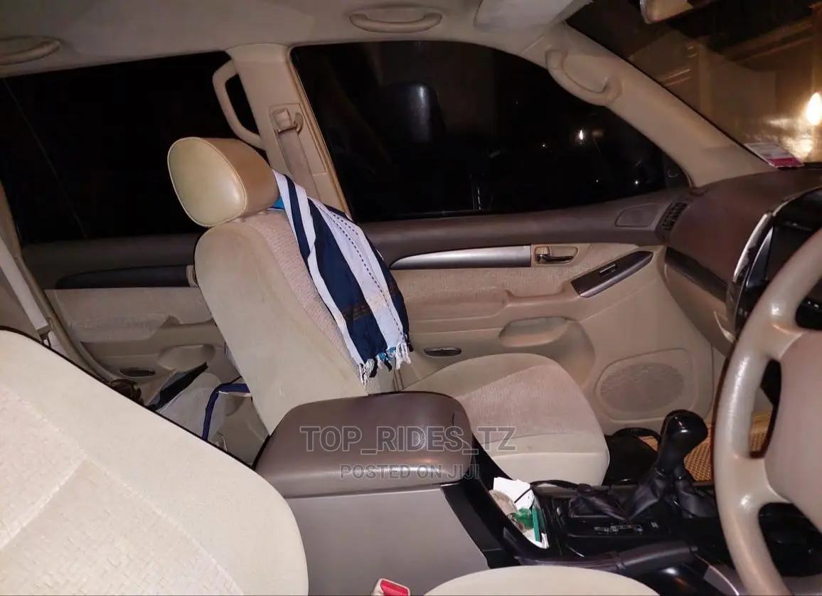 Toyota Land Cruiser Prado 2.7 5dr 2002 White