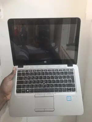Laptop HP EliteBook 820 G3 8GB Intel Core I5 HDD+SSD 512GB