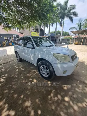 Toyota RAV4 1.8 2005 White