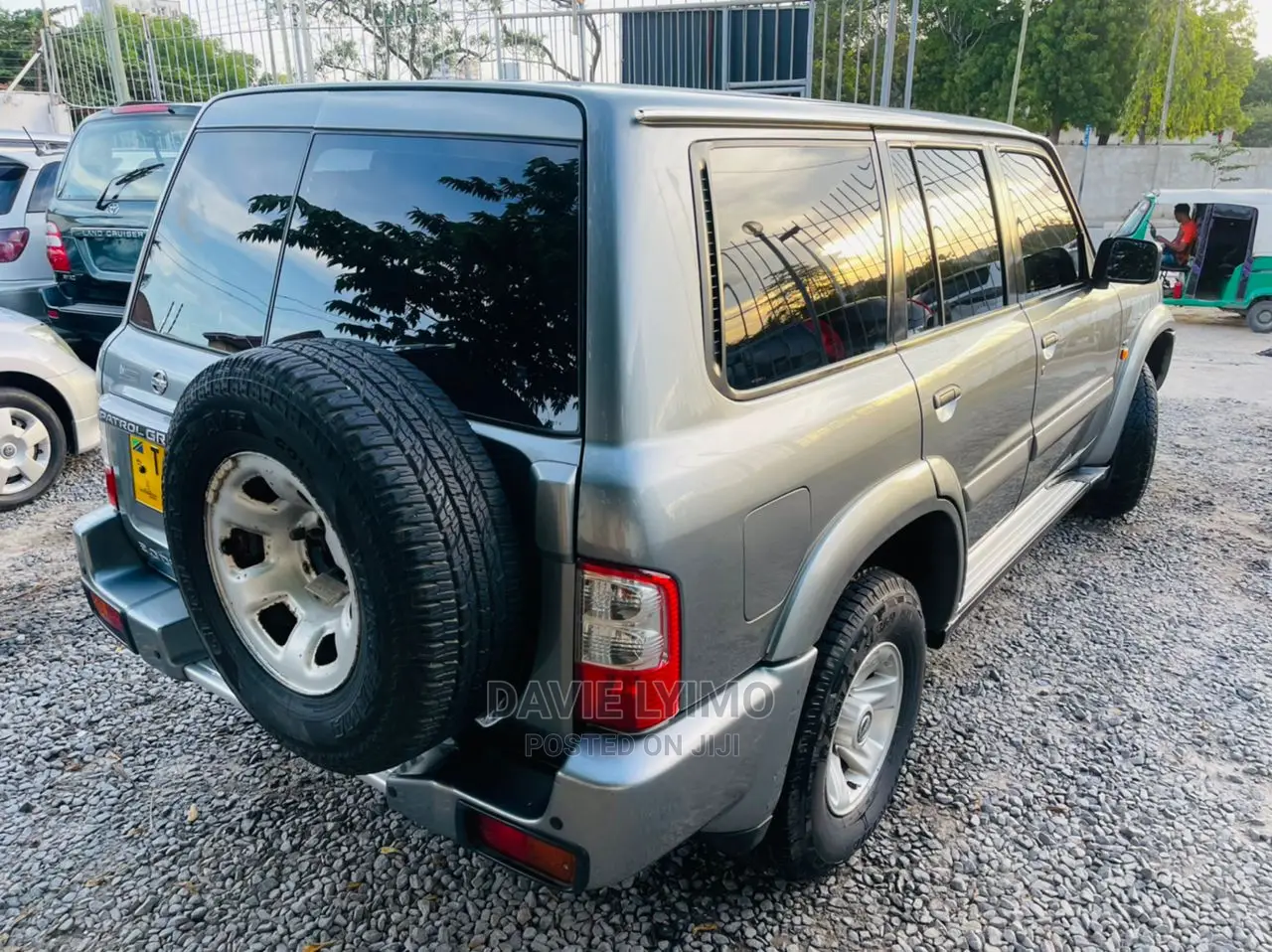 Nissan Patrol 3.0 D Gr 2005 Gray