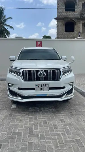 Toyota Land Cruiser Prado 2.7 i 2013 White