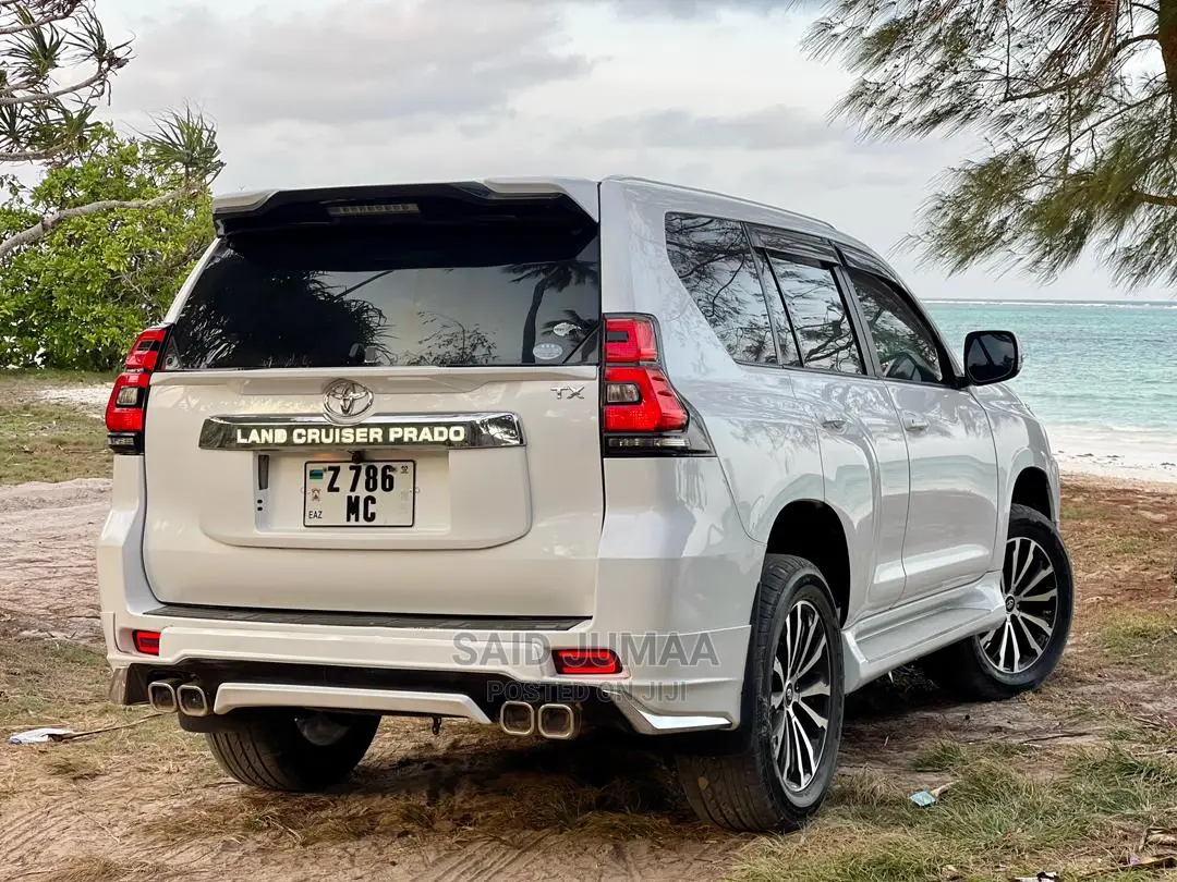 Toyota Land Cruiser Prado 2.7 i 2013 White