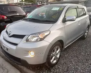 Toyota IST 2008 Silver