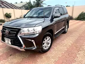 Toyota Land Cruiser 4.5 V8 VXR 2018 Black