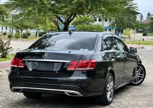 Mercedes-Benz E250 SV Premium 2014 Black