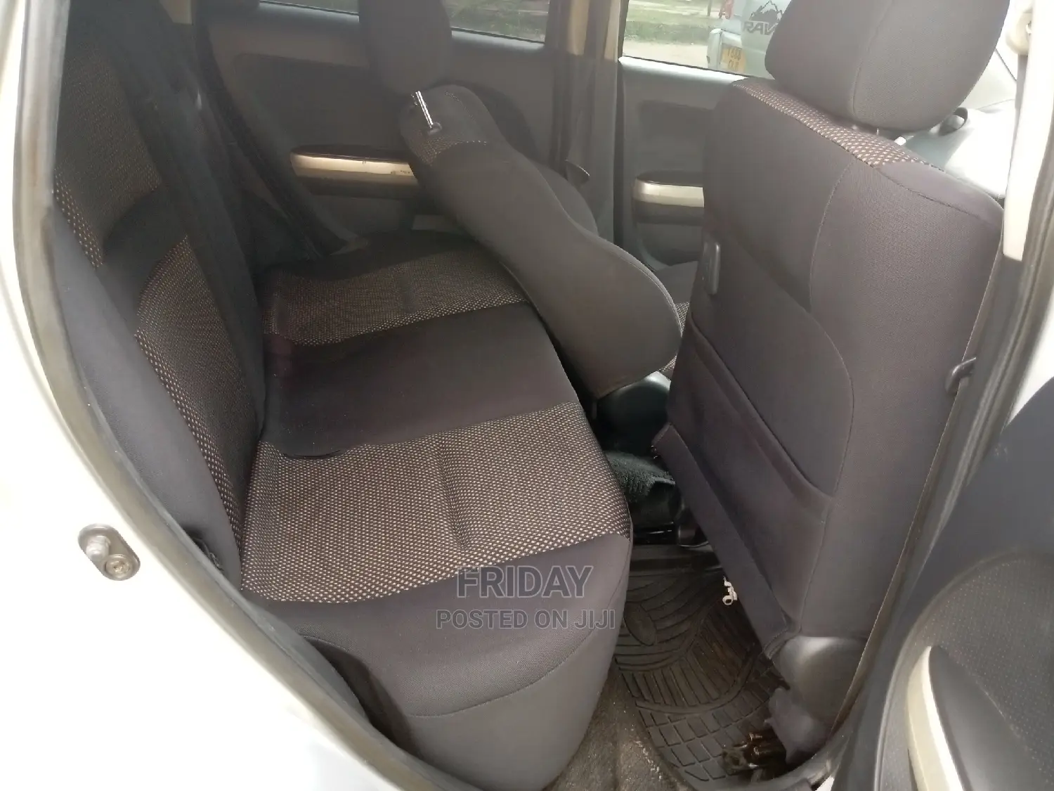 Toyota IST 2003 Silver
