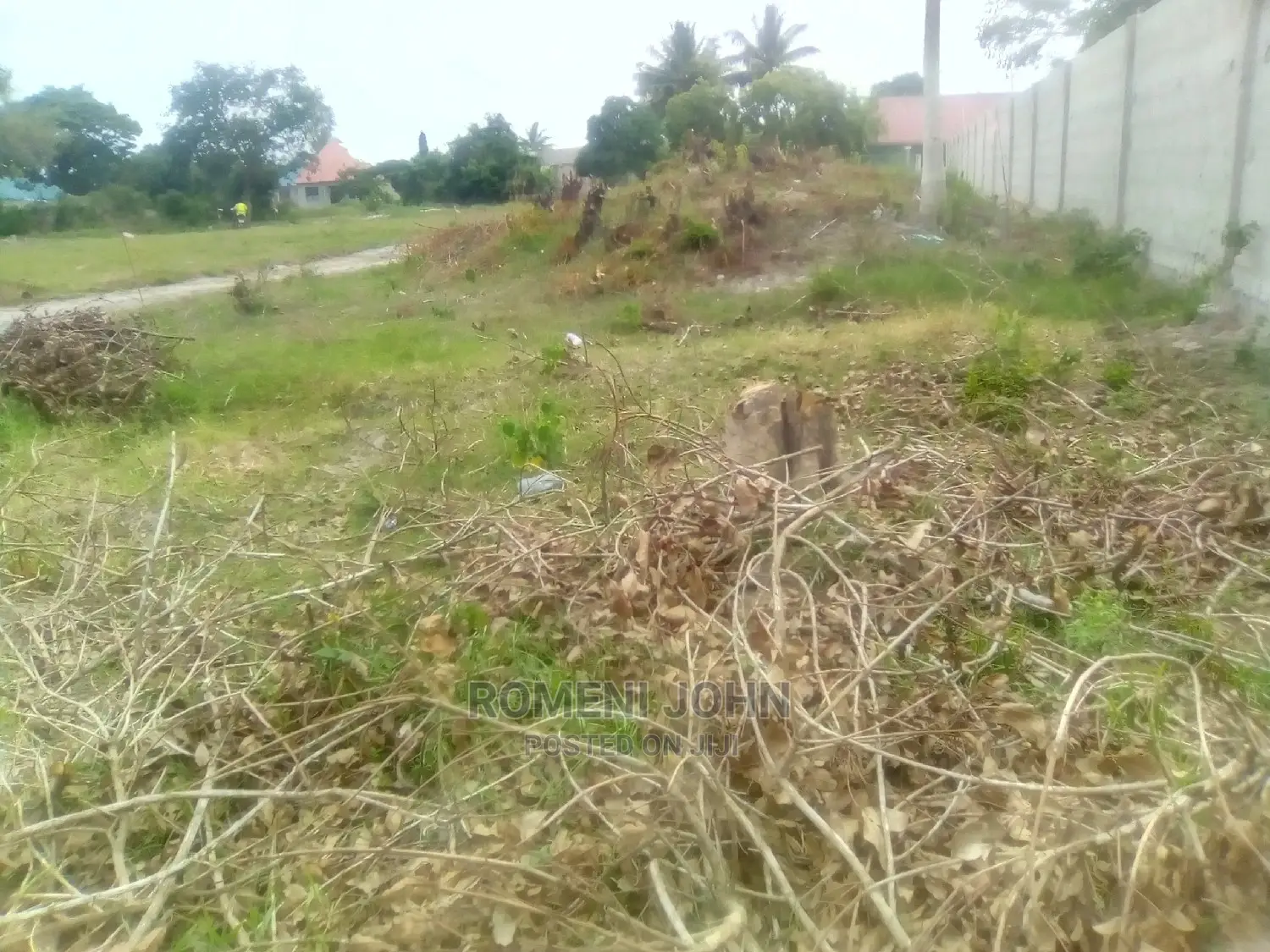 Kiwanja Kinauzwa Milioni 2 Na Nusu Ukonga.