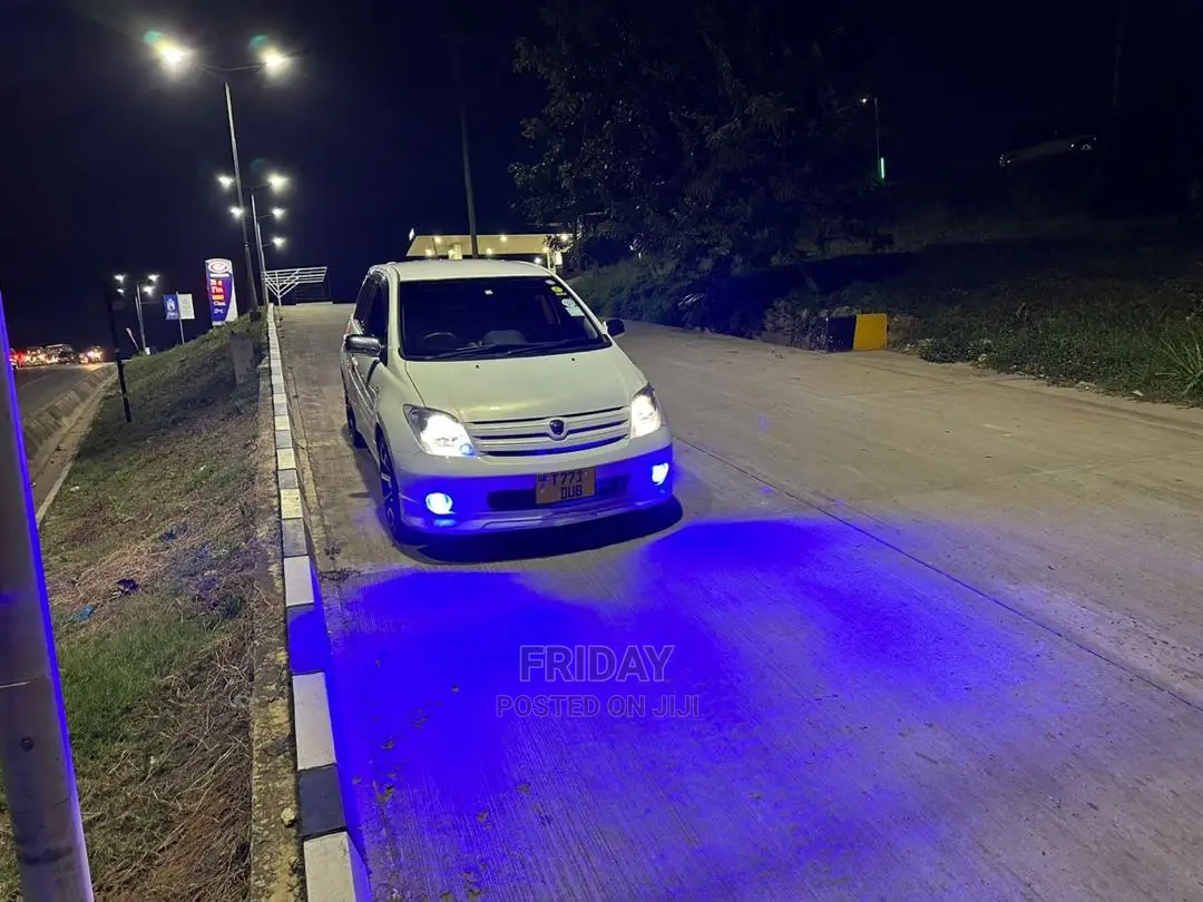 Toyota IST 2006 White