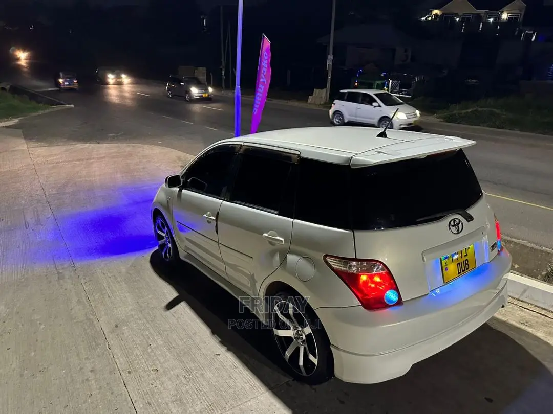 Toyota IST 2006 White