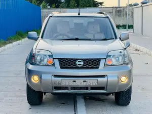 Nissan X-Trail 2001 Silver