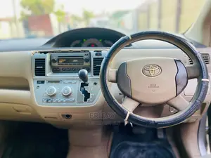 Toyota Raum 1.5 FWD 2004 Silver