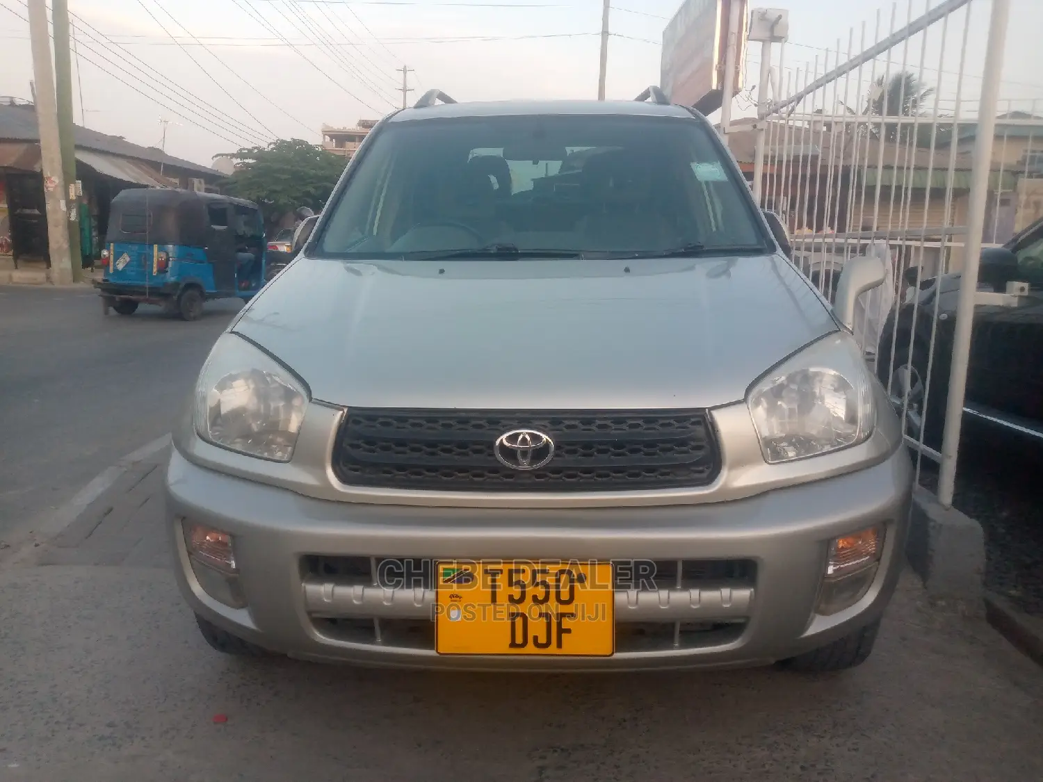 Toyota RAV4 1.8 2005 Gold