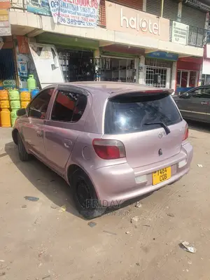 Toyota Vitz 1.3 FWD 5dr 2002 Pink