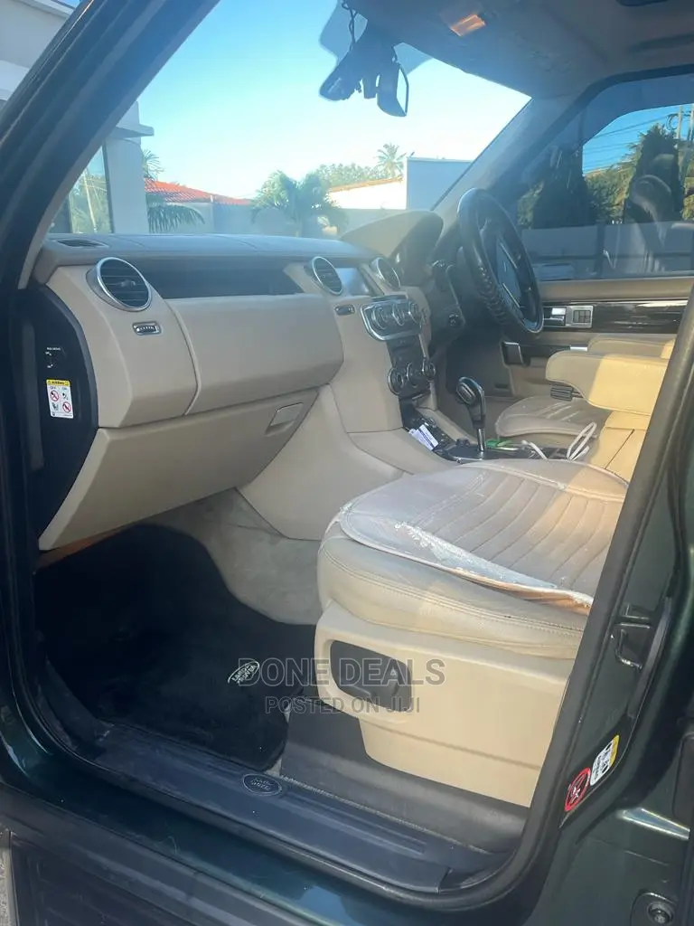 Land Rover Discovery 2009 Gray