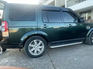 Land Rover Discovery 2009 Gray