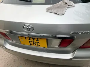 Toyota Premio 2005 Silver