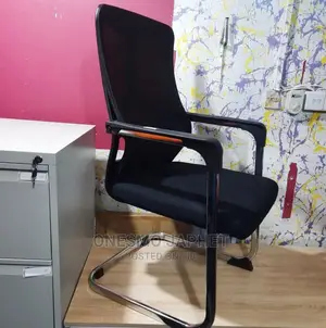 Vistas Chair