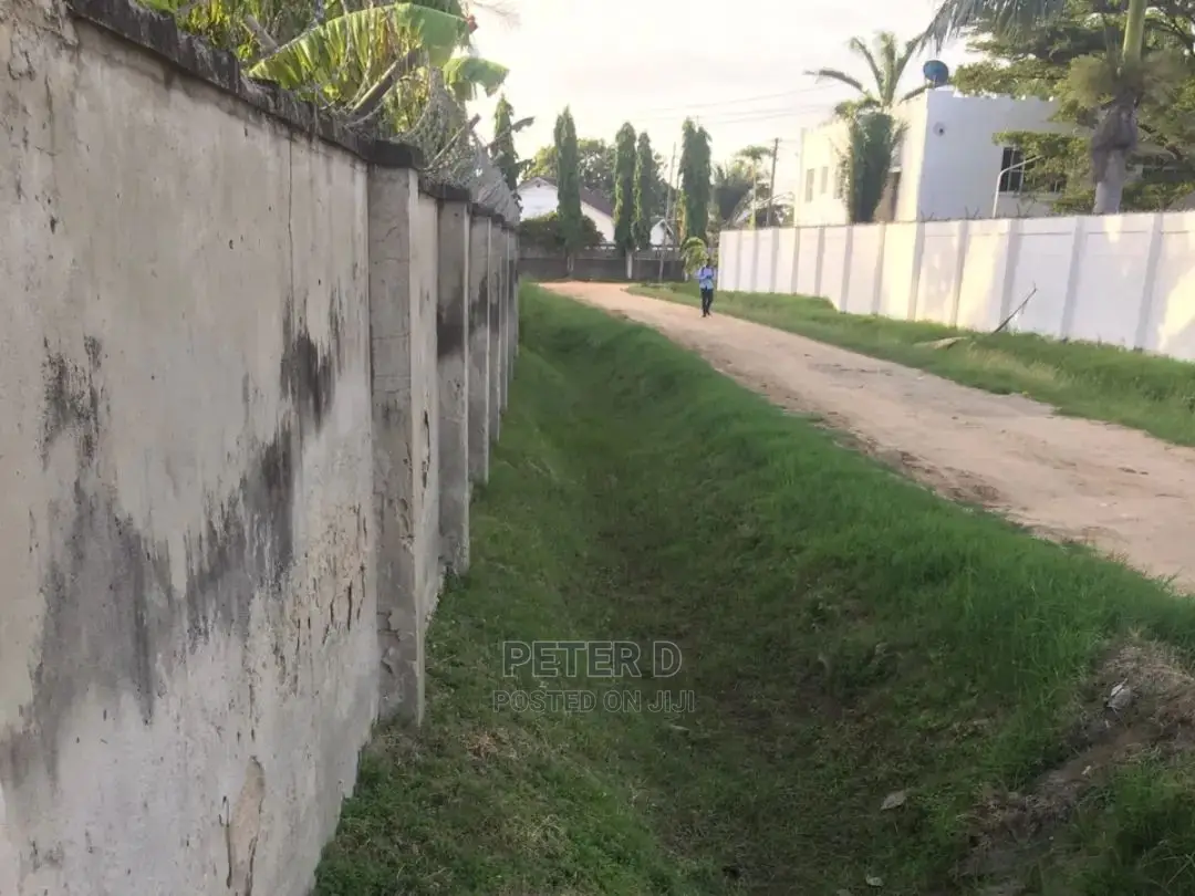 3bdrm House in Regent, Mikocheni for Sale