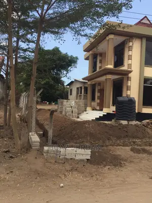 3bdrm House in Graphite Estate, Mbweni for Sale