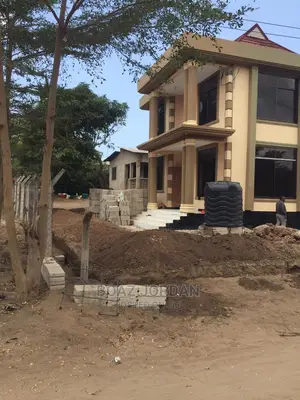 3bdrm House in Graphite Estate, Mbweni for Sale