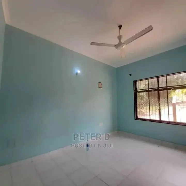1bdrm Apartment in Kimara for rent