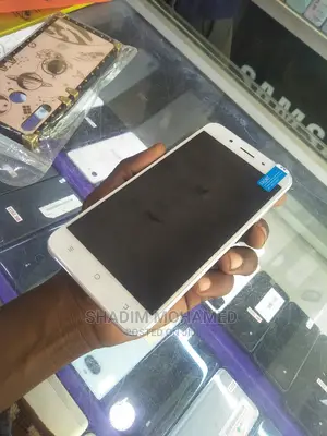 New Vivo Y67 32 GB Silver
