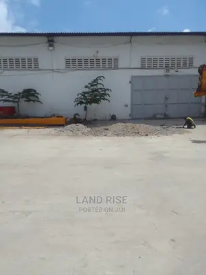 900 Sqm Warehouse in Nyerere Road