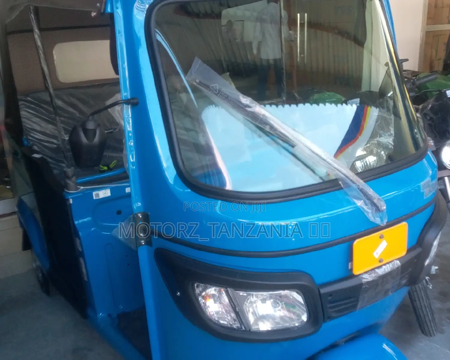 New TVS King Deluxe Plus iTouch Start 2022 Blue