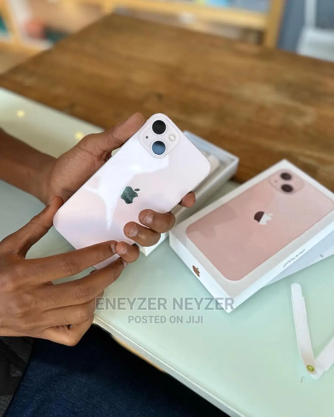 New Apple iPhone 13 128 GB Pink