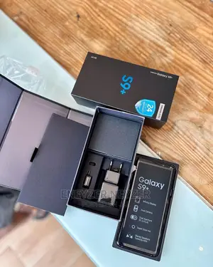 New Samsung Galaxy S9 Plus 64 GB Black