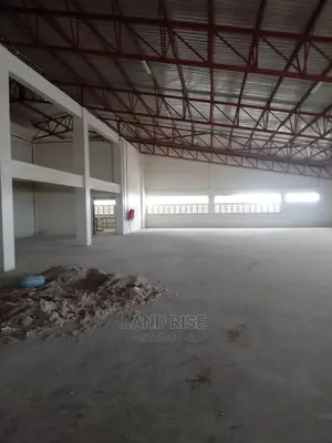 800 Sqm Warehouse
